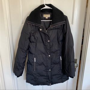 B品セール MICHAEL KORS Logo Puffer Jacket 総柄 Sサイズ